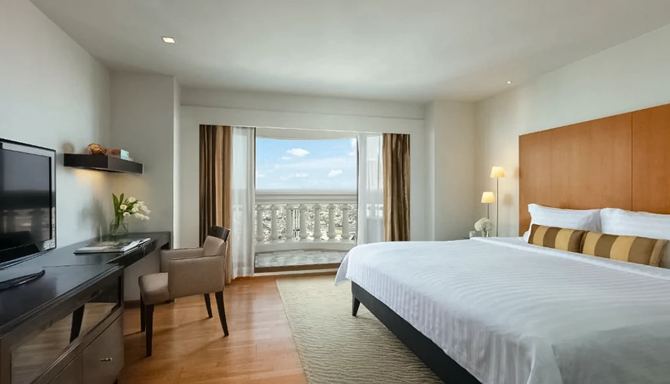 هتل لبوا ات استیت تاور بانکوک